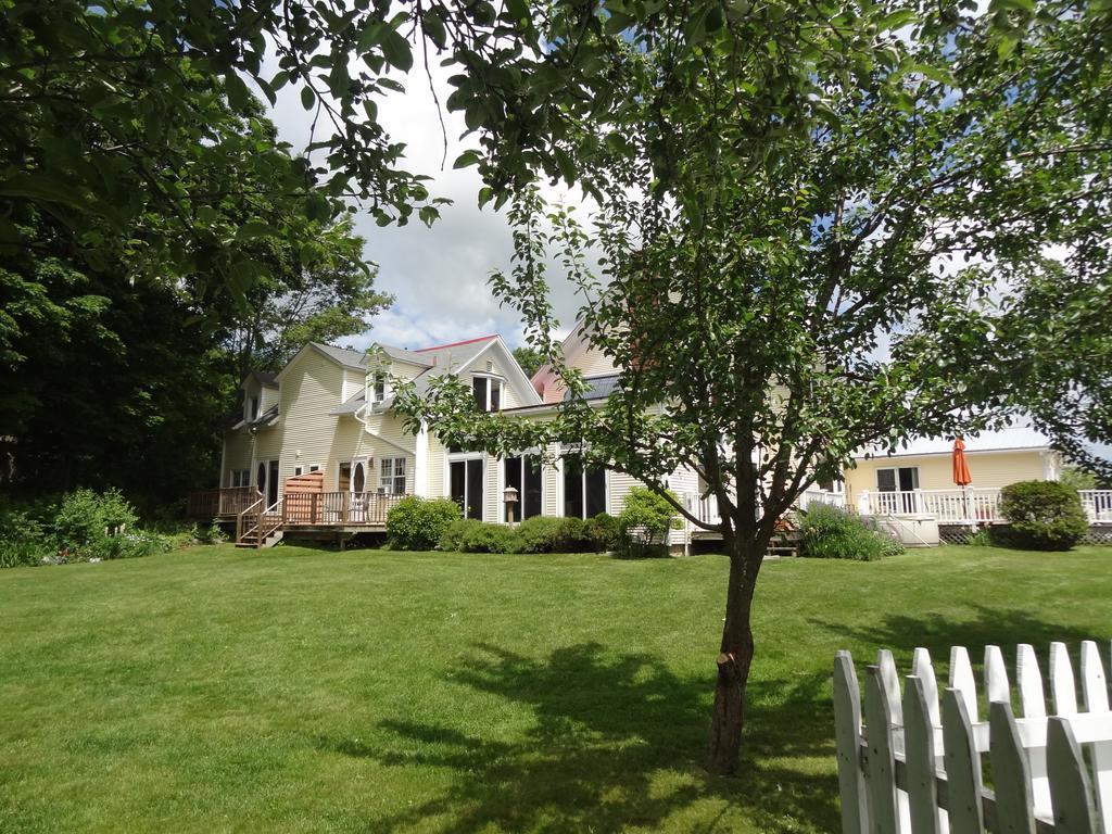 Inn At Buck Hollow Farm Fairfax Экстерьер фото