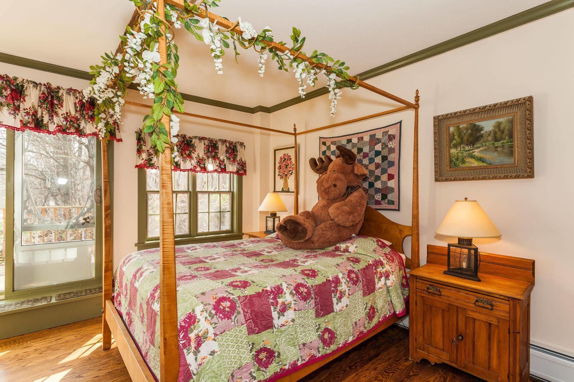 Inn At Buck Hollow Farm Fairfax Экстерьер фото